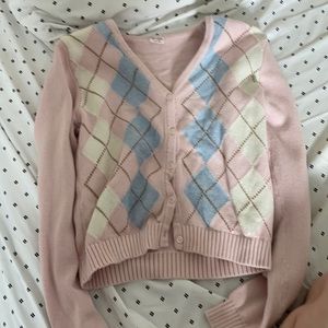 Brandy Melville pink and blue argyle Elizabeth sweater in perfect condition!